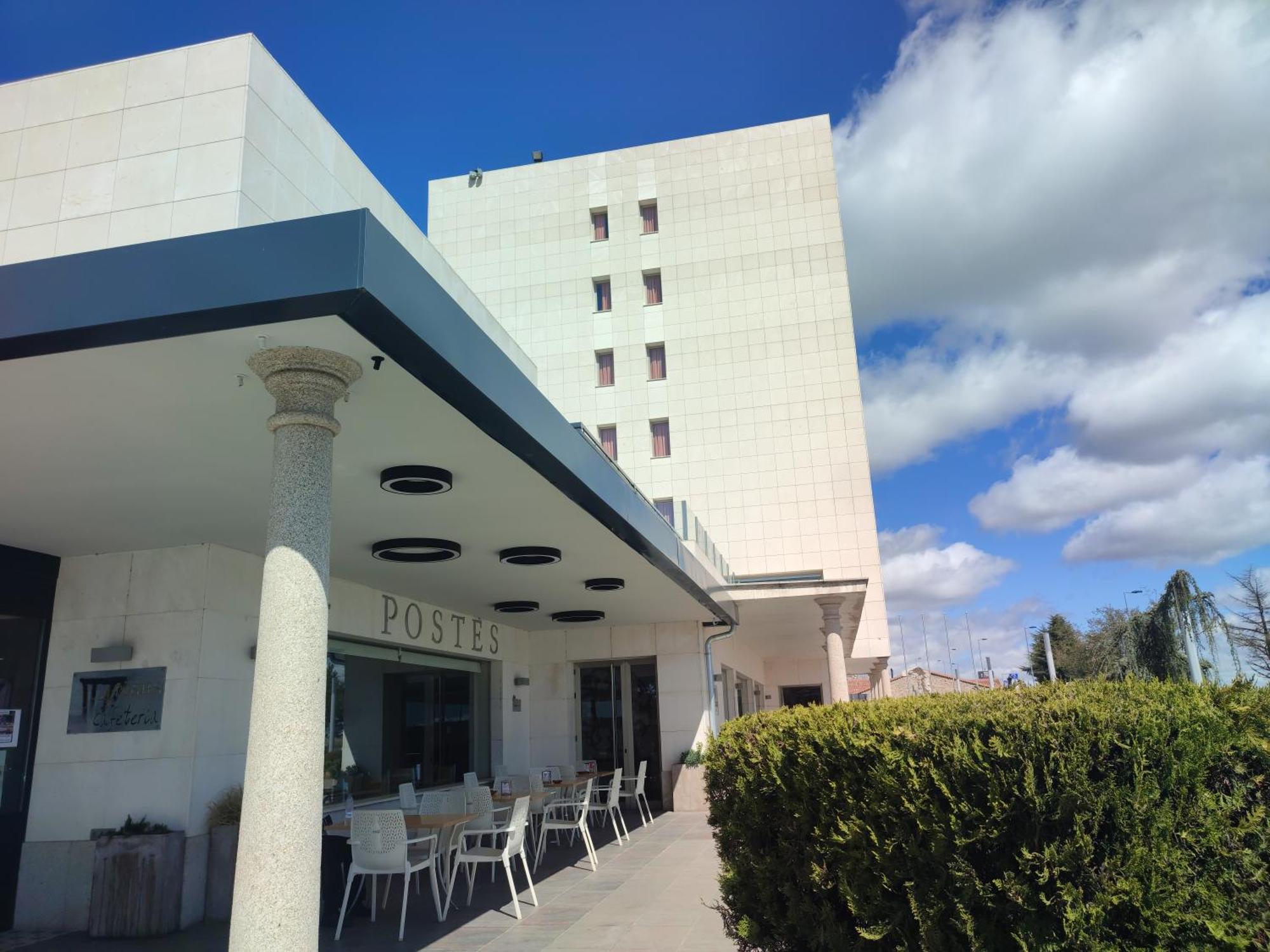 Hotel Sercotel Cuatro Postes Ávila Eksteriør bilde