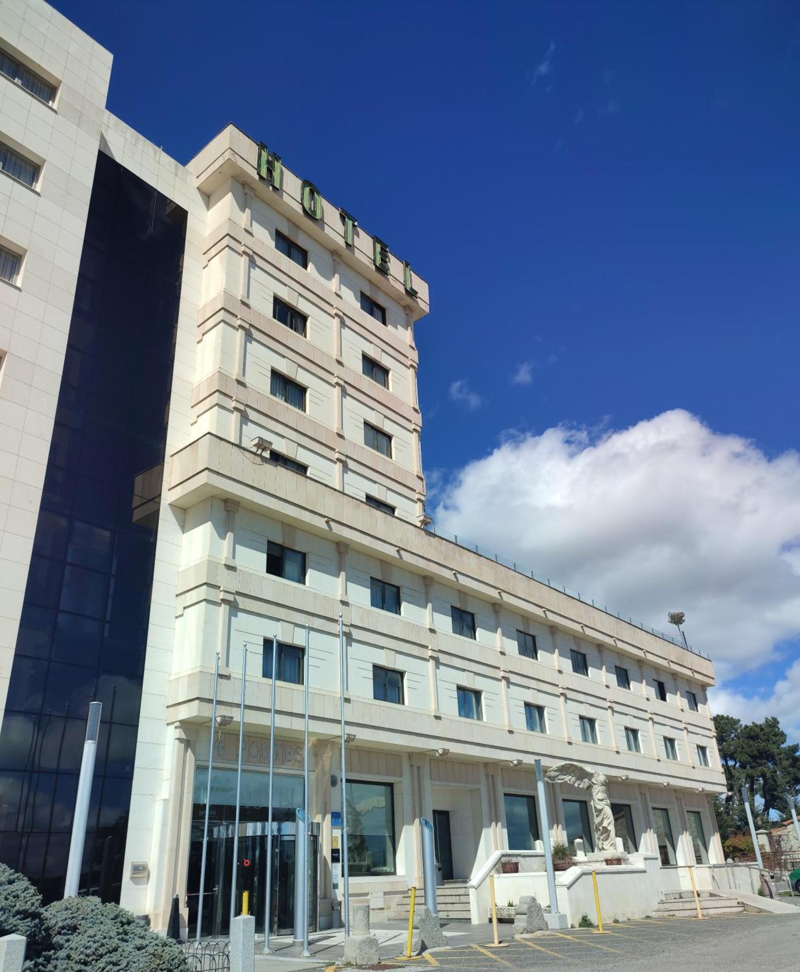 Hotel Sercotel Cuatro Postes Ávila Eksteriør bilde