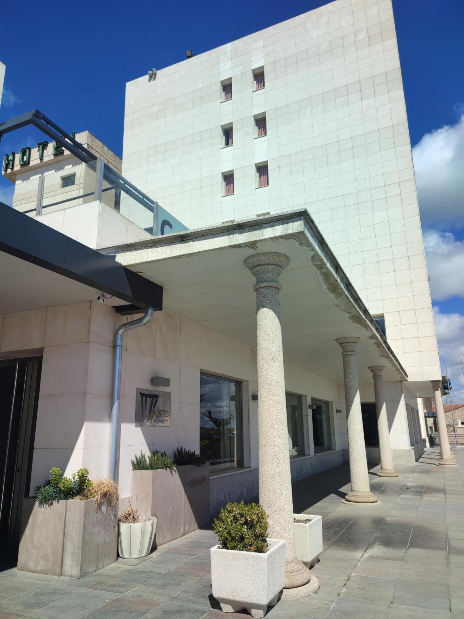 Hotel Sercotel Cuatro Postes Ávila Eksteriør bilde
