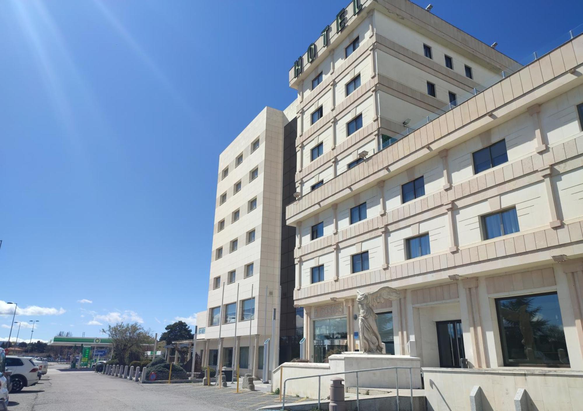 Hotel Sercotel Cuatro Postes Ávila Eksteriør bilde