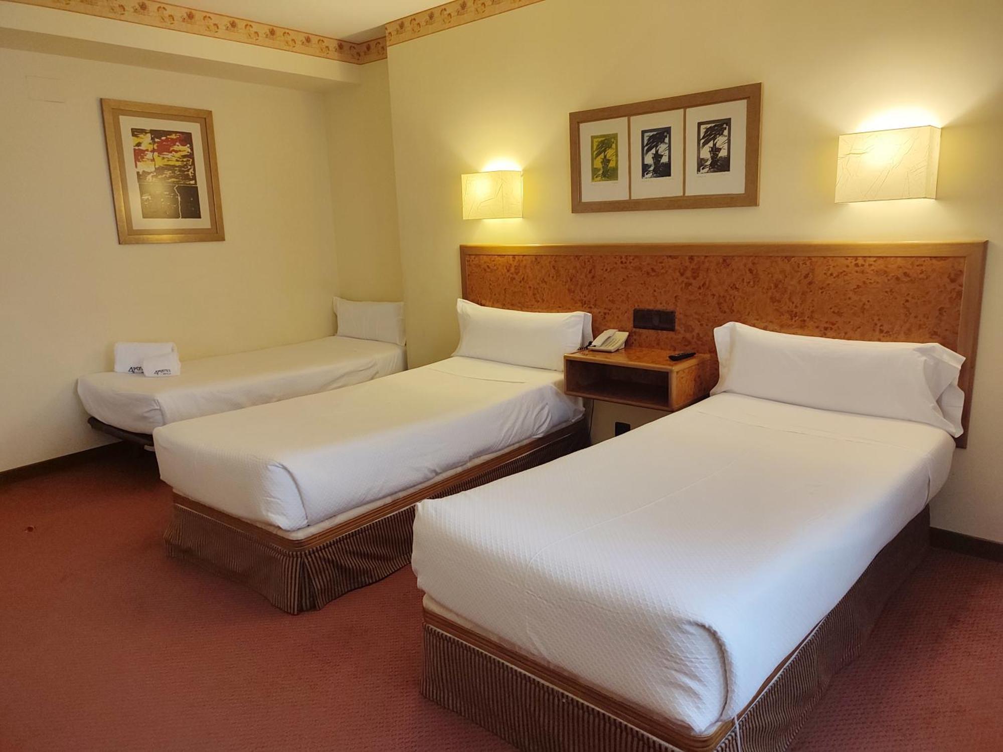Hotel Sercotel Cuatro Postes Ávila Eksteriør bilde