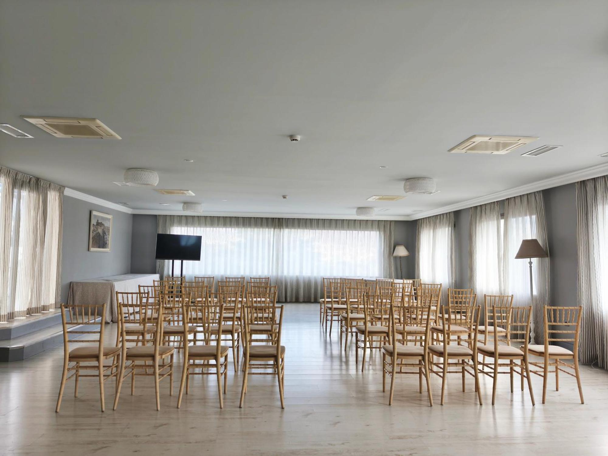 Hotel Sercotel Cuatro Postes Ávila Eksteriør bilde